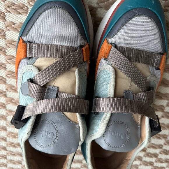 Chloe Like New Cute Sneakers Size 8 - Picture 10 of 12